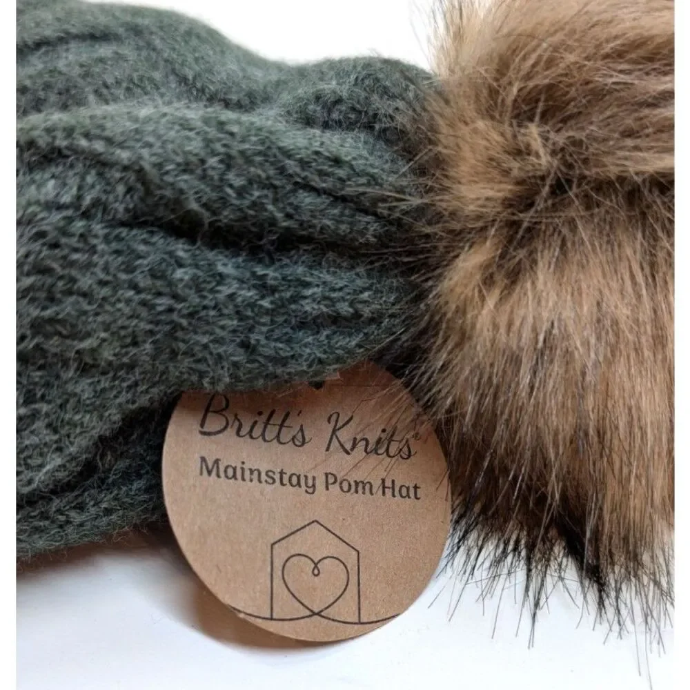 Britt's Knits Mainstay PomPom Hat NWT - Picture 3 of 4